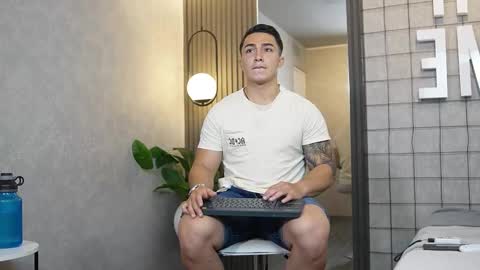 hunk_ryan online show from 02-23-25, 02:57