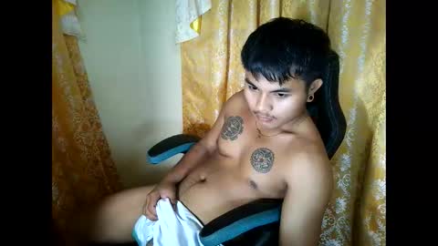 hunkyzeus online show from 01-10-26, 05:04