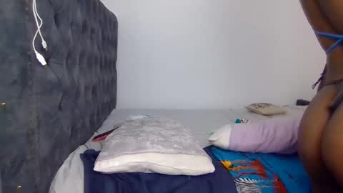 hunny online show from 11-14-25, 04:28