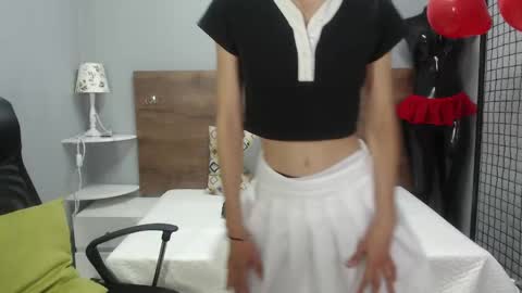 Snapshot of hunter_ignis chatting on 01-14-25, 01:38 I G N I S  online show from 01-14-25, 01:38
