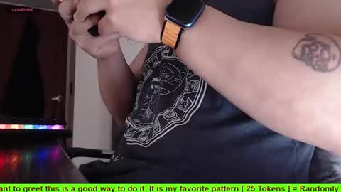 Snapshot of hunter_of_mn chatting on 01-17-26, 12:32 online show from 01-17-26, 12:32