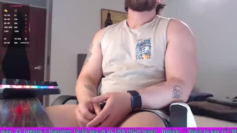 Snapshot of hunter_of_mn chatting on 02-15-26, 12:36 online show from 02-15-26, 12:36