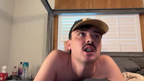 Snapshot of hunterbentleyy chatting on 09-25-25, 09:07 Hunter online show from 09-25-25, 09:07