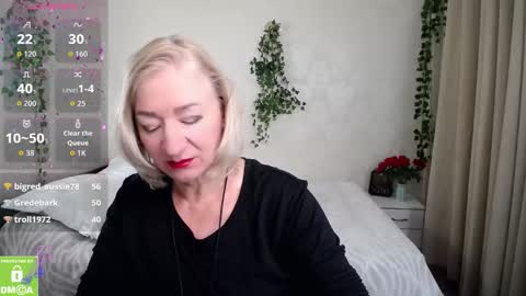 Snapshot of hunters_woman chatting on 11-01-25, 12:12 Irena online show from 11-01-25, 12:12