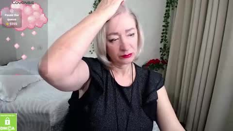 Snapshot of hunters_woman chatting on 11-07-25, 02:28 Irena online show from 11-07-25, 02:28