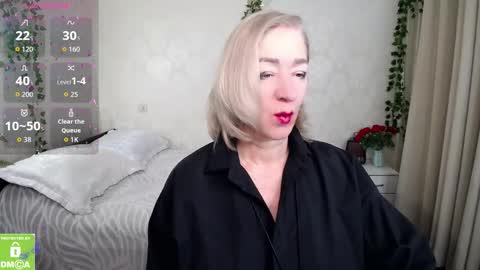 Snapshot of hunters_woman chatting on 11-10-25, 02:05 Irena online show from 11-10-25, 02:05