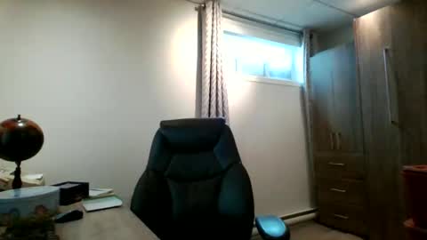 hurley7890 online show from 02-18-25, 06:04