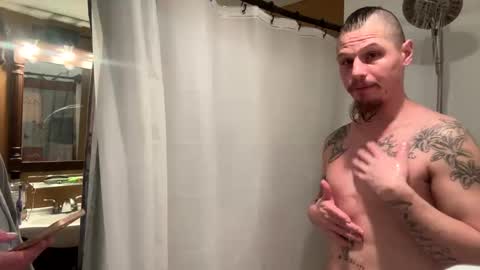 Snapshot of husbandandwife2011 chatting on 02-11-25, 02:13 husbandandwife2011 online show from 02-11-25, 02:13