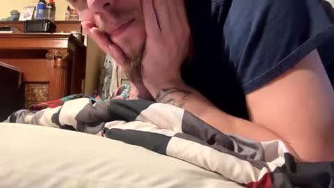 Snapshot of husbandandwife2011 chatting on 02-11-25, 05:40 husbandandwife2011 online show from 02-11-25, 05:40