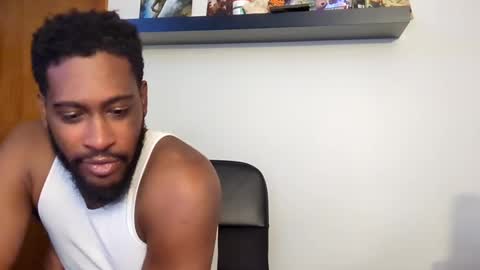 Snapshot of hydroblack chatting on 10-09-25, 01:25 HydroBlack online show from 10-09-25, 01:25