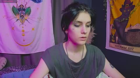 Hyeon Jin online show from 01-22-25, 01:20