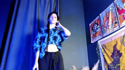 Hyeon Jin online show from 02-10-25, 11:45