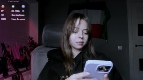 Snapshot of hype_meal_home chatting on 12-15-25, 10:47 Miley. PVT open i have extra prices on nude show online show from 12-15-25, 10:47