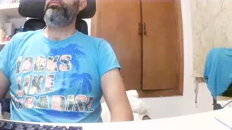 Snapshot of hyperpau chatting on 09-19-25, 03:52 Hyperpau online show from 09-19-25, 03:52