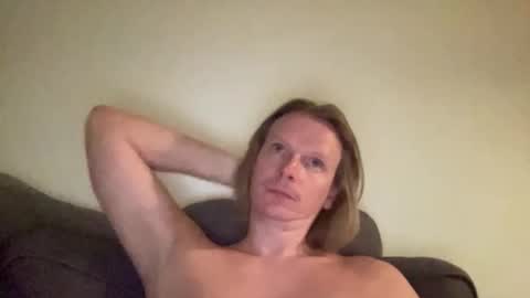 Snapshot of hypnotised85 chatting on 11-01-25, 12:07 hypnotised85 online show from 11-01-25, 12:07