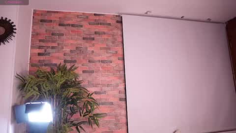 Lucy online show from 03-07-25, 09:29