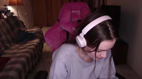 elisabeth online show from 12-24-24, 02:33