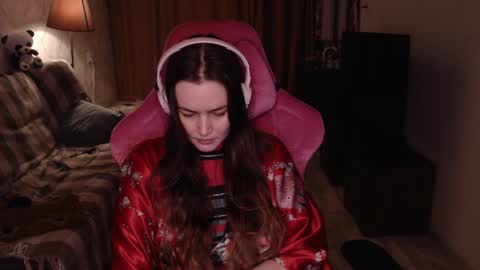 elisabeth online show from 01-06-25, 01:52