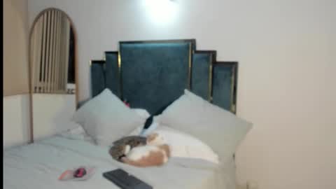 Snapshot of iam_brina04 chatting on 10-30-25, 04:14 Brina online show from 10-30-25, 04:14