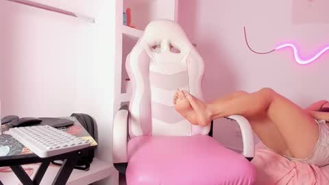 iam_monika online show from 01-07-25, 10:52