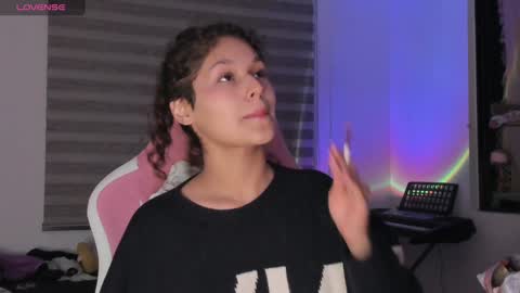 On instagram Imm  NikkiHelp me reach 100 likes online show from 01-10-25, 06:31