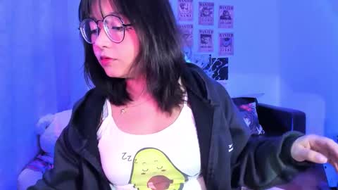 Zoe 3 online show from 09-21-25, 04:25