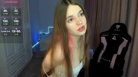 Cassie  STREAMS HERE EVERYDAY online show from 11-02-25, 07:05