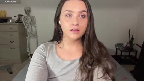 Crystal online show from 02-12-25, 04:33