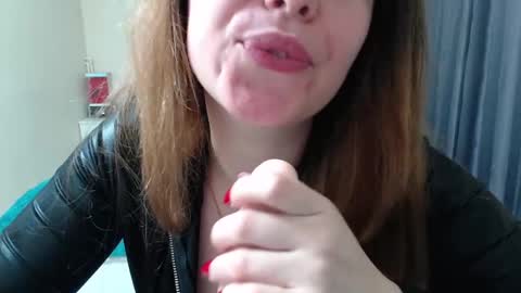 Snapshot of iamdaddyissues chatting on 01-02-25, 05:18 Alice online show from 01-02-25, 05:18