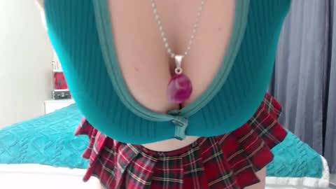 Snapshot of iamdaddyissues chatting on 03-12-25, 06:29 Alice online show from 03-12-25, 06:29