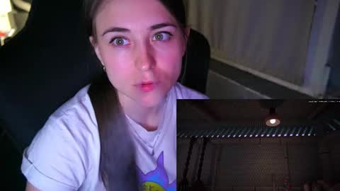 Snapshot of iamdervindella chatting on 09-19-25, 05:02 Dervindella online show from 09-19-25, 05:02