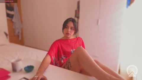 Snapshot of iamjulietaaa chatting on 06-10-26, 06:40 Julieta online show from 06-10-26, 06:40