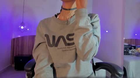 Snapshot of iamnayuta chatting on 11-17-25, 07:52 Nayuta online show from 11-17-25, 07:52