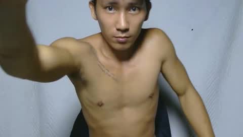 iamnew0000 online show from 11-26-25, 02:29