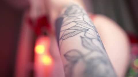 Nina  online show from 12-23-24, 04:50