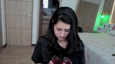 Snapshot of iamnyxy_ chatting on 01-19-26, 01:04 Nyxy online show from 01-19-26, 01:04