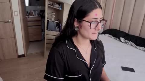 Snapshot of iamnyxy_ chatting on 02-08-26, 05:16 Nyxy online show from 02-08-26, 05:16