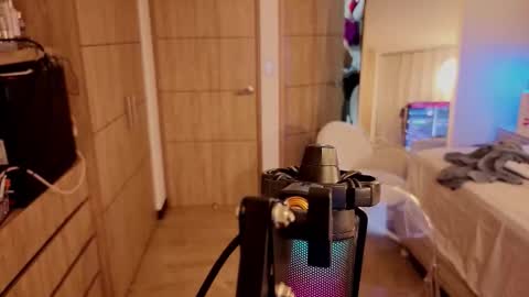 Snapshot of iamnyxy_ chatting on 02-14-26, 11:07 Nyxy online show from 02-14-26, 11:07