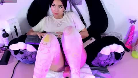 Snapshot of iamstephanie13 chatting on 01-22-25, 03:20 Steph - Online Again   - 1 DECEMBER online show from 01-22-25, 03:20