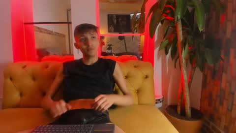 Thiago online show from 01-07-25, 03:35