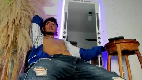 IAN HUNTER online show from 02-17-26, 02:24