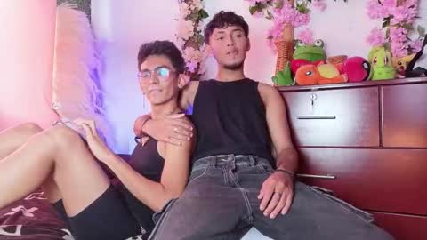 IAN HUNTER online show from 02-18-26, 01:51