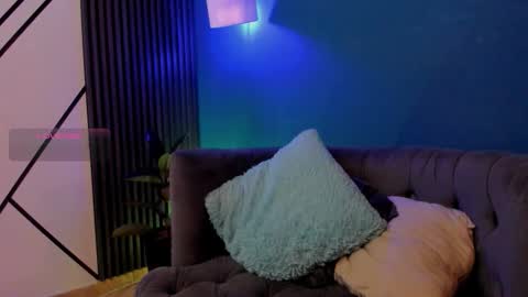 Snapshot of ian_lein chatting on 11-25-25, 03:17 IAN LEIN online show from 11-25-25, 03:17