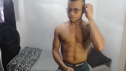 Snapshot of ian_tuner chatting on 12-04-25, 07:33 ian_tuner online show from 12-04-25, 07:33