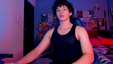 Snapshot of ian_versace chatting on 02-06-25, 04:10 Andres online show from 02-06-25, 04:10