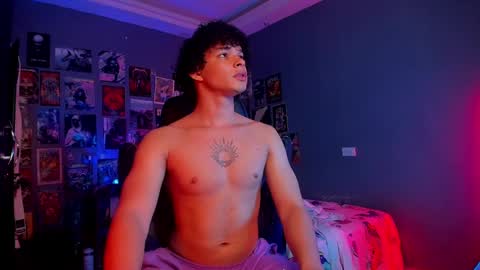 Snapshot of ian_versace chatting on 02-23-25, 12:08 Andres online show from 02-23-25, 12:08