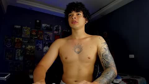 Snapshot of ian_versace chatting on 09-10-25, 03:28 Andres online show from 09-10-25, 03:28
