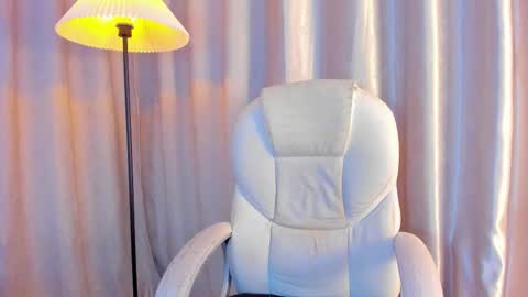 ian  online show from 11-28-25, 03:42