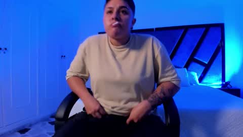 ian online show from 11-28-25, 10:23