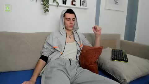 Ian Martinez online show from 01-14-26, 06:19